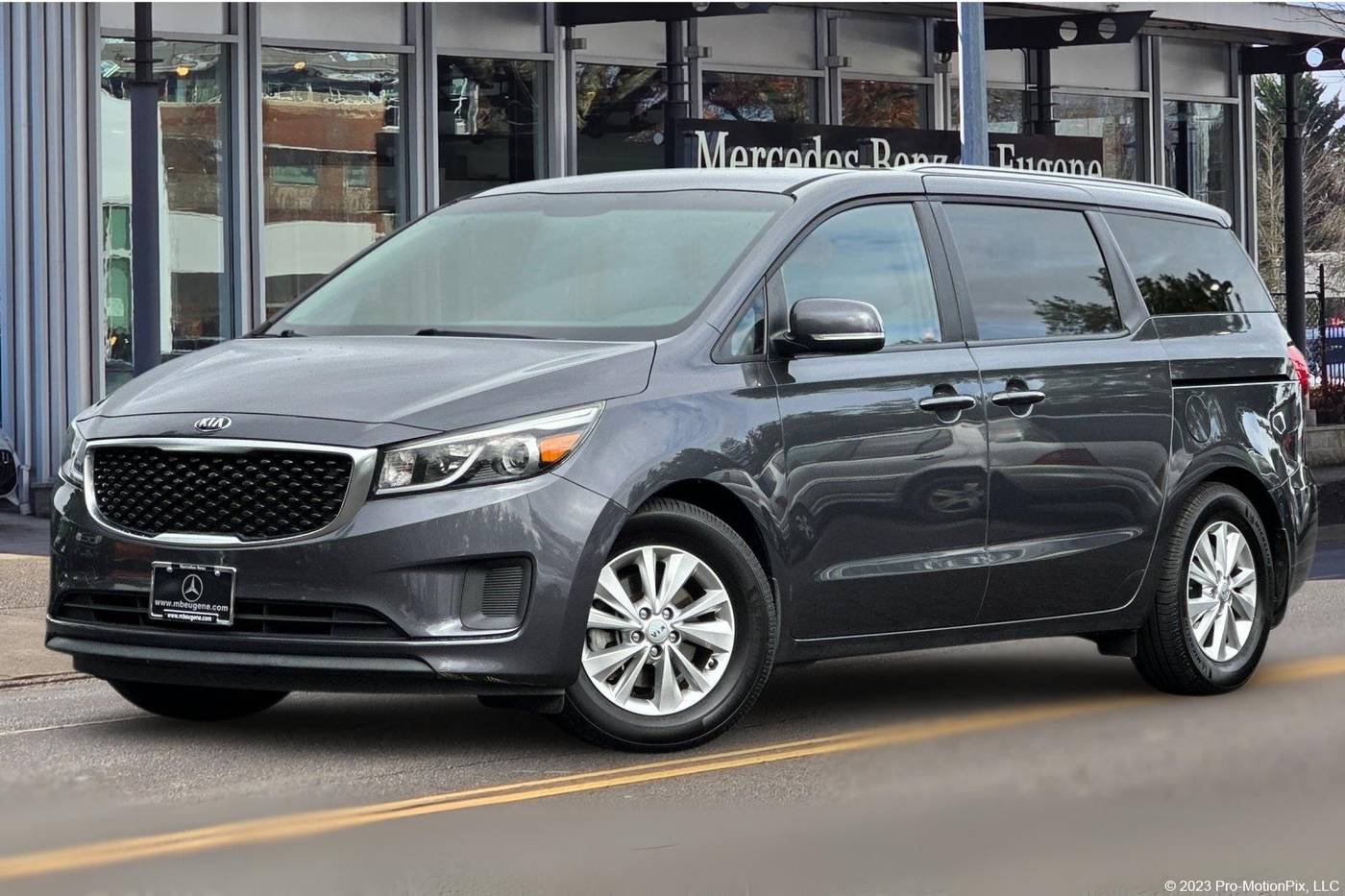 2016 Kia Sedona LX — Minivan — 68,033 mi — Eugene, OR