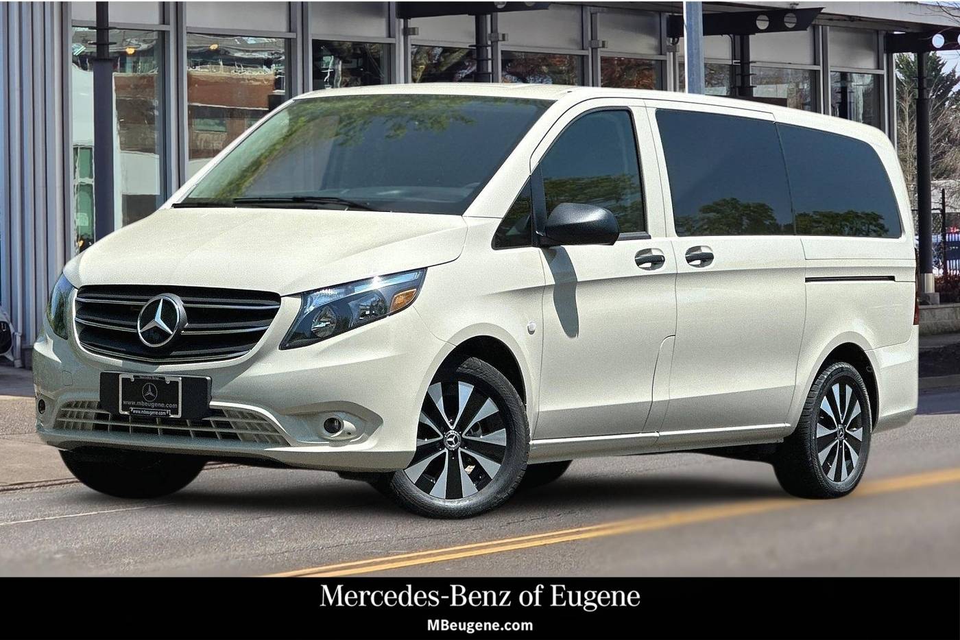 2023 Mercedes-Benz Metris Passenger Van Standard — Passenger Van — 2,850 mi — Eugene, OR