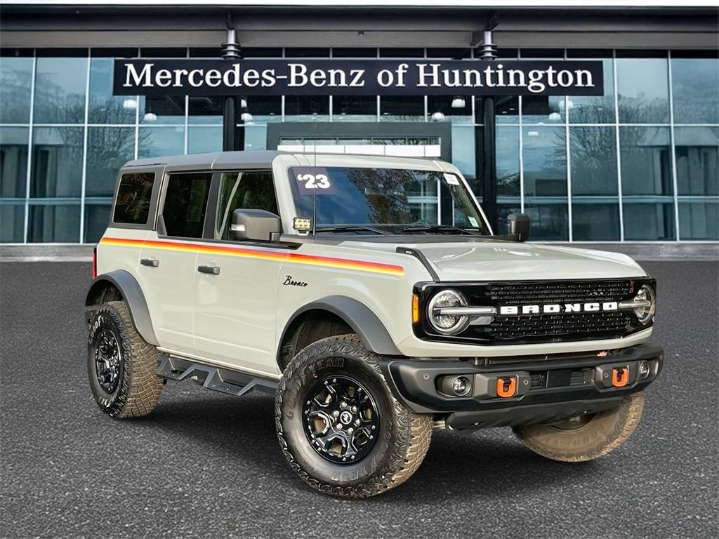 2023 Ford Bronco Wildtrak — SUV — 21,632 mi — Huntington, NY