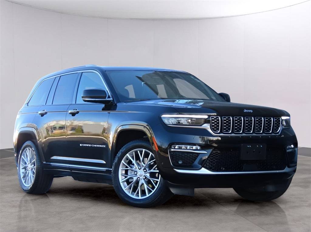 2022 Jeep Grand Cherokee Summit 4xe — SUV — 17,060 mi — Kansas City, MO