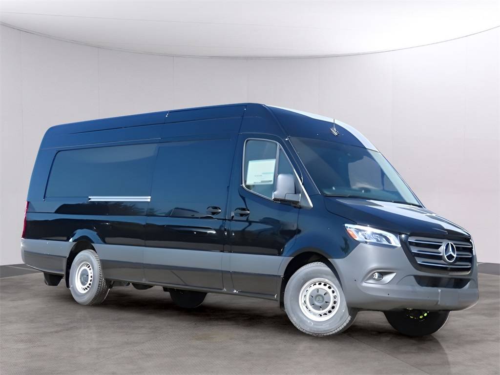2024 Mercedes-Benz Sprinter Cargo Van 2500 — Cargo Van — 7 mi — Kansas City, MO