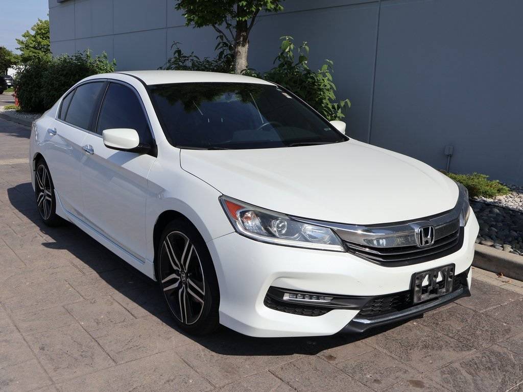 2017 Honda Accord Sport — Sedan — 124,571 mi — Kansas City, MO