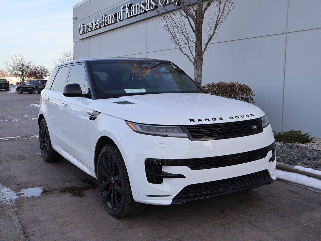 2025 Land Rover Range Rover Sport Dynamic SE — SUV — 6,144 mi — Kansas City, MO