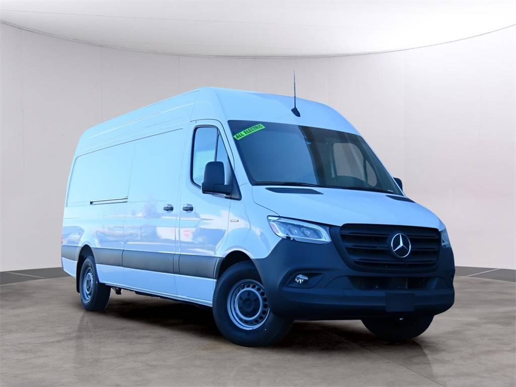 2024 Mercedes-Benz eSprinter Cargo Van 2500 — Cargo Van — 17 mi — Kansas City, MO