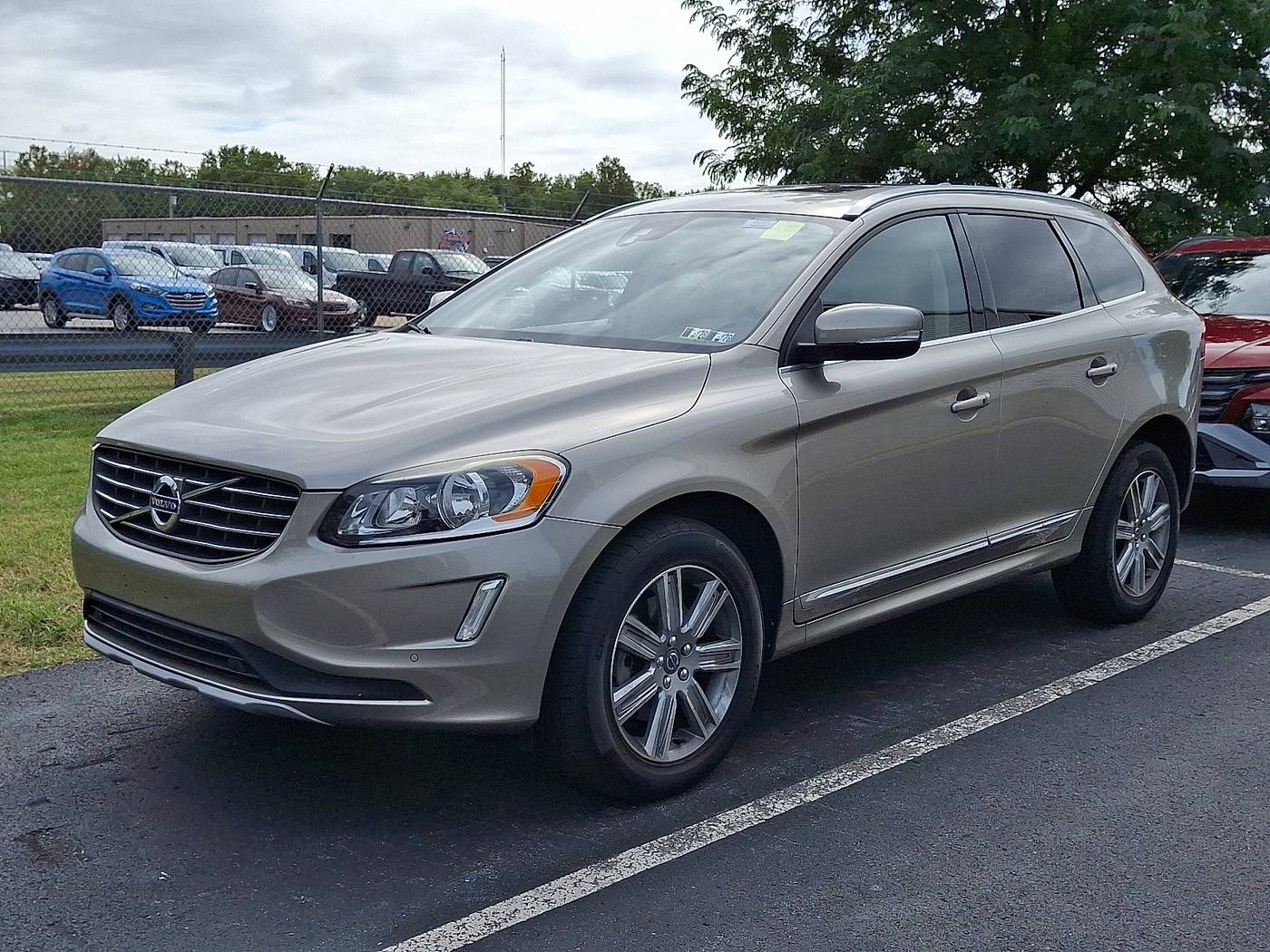 2016 Volvo XC60 T6 Drive-E — SUV — 80,247 mi — East Petersburg, PA