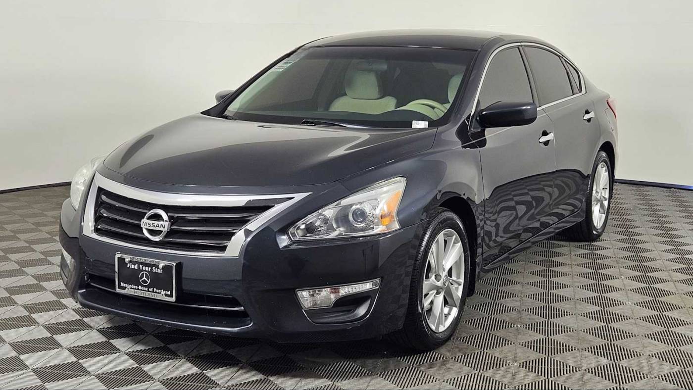 2013 Nissan Altima 2.5 SV — Sedan — 65,308 mi — Portland, OR