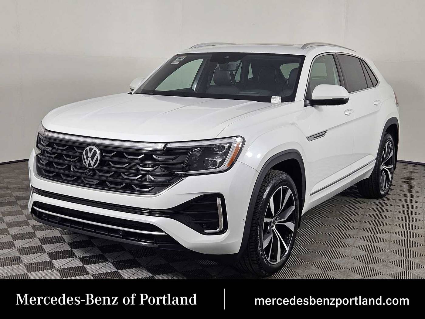 2024 Volkswagen Atlas Cross Sport SEL Premium R-Line — SUV — 7,218 mi — Portland, OR