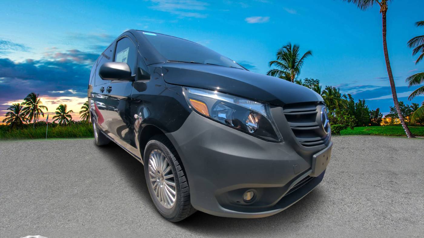 2023 Mercedes-Benz Metris Passenger Van Standard — Passenger Van — 3,105 mi — Orlando, FL