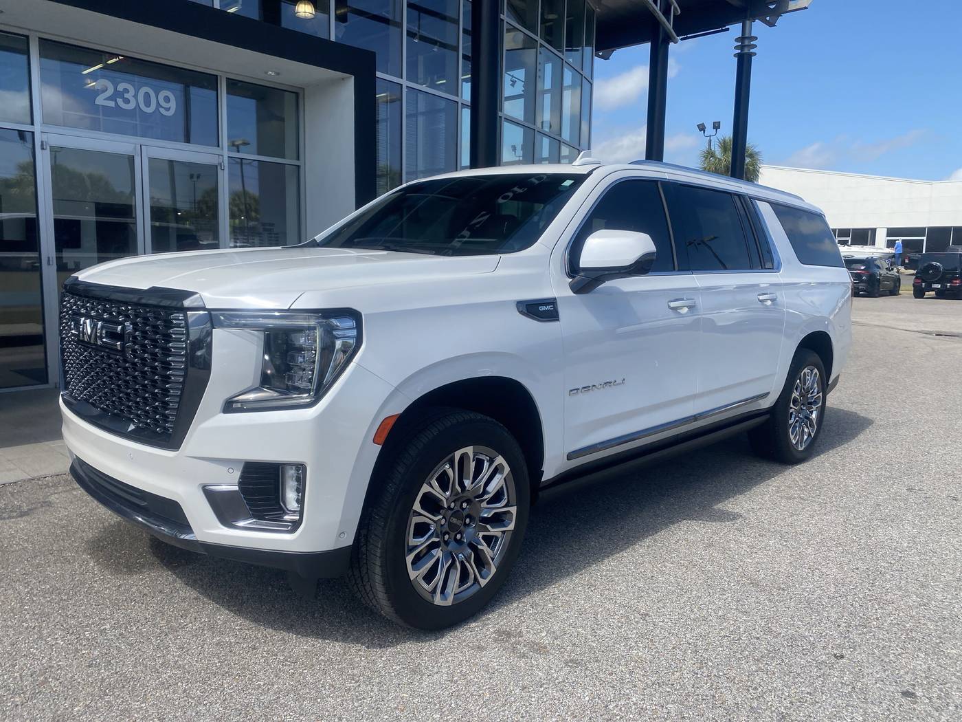 2024 GMC Yukon Denali Ultimate — SUV — 31,623 mi — Dothan, AL