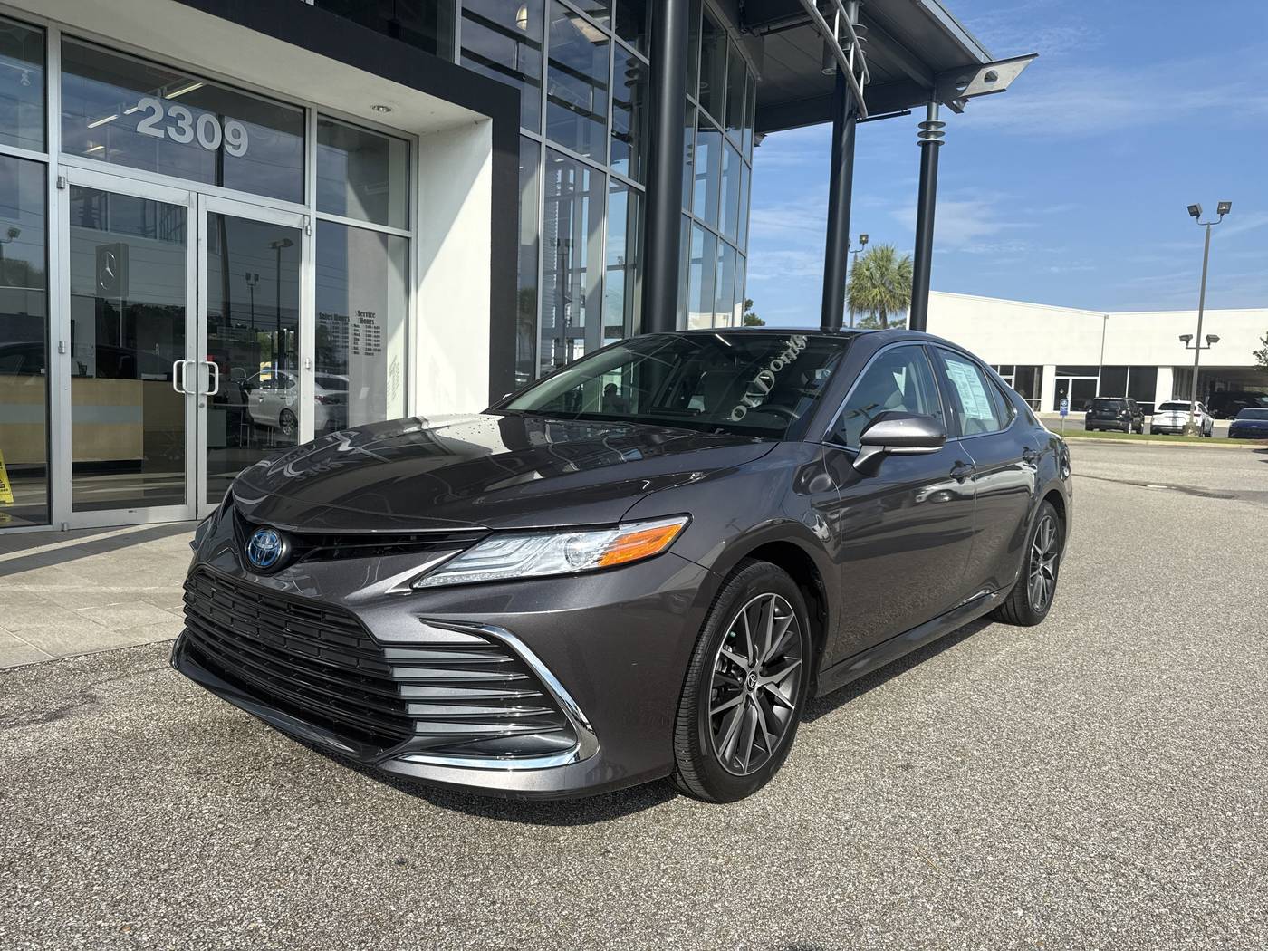 2022 Toyota Camry Hybrid XLE — Sedan — 49,395 mi — Dothan, AL