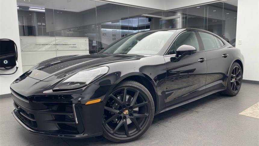 2025 Porsche Panamera 4 — Sedan — 1,635 mi — Okemos, MI