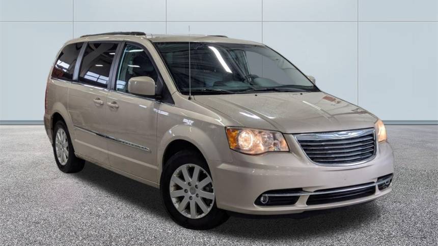 2014 Chrysler Town & Country Touring — Minivan — 130,525 mi — Okemos, MI
