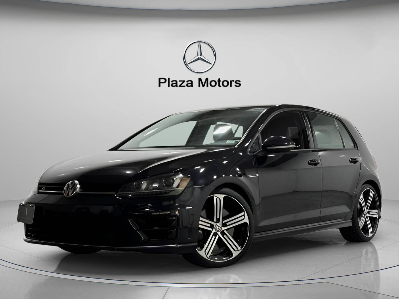 2016 Volkswagen Golf R Base — Hatchback — 131,072 mi — Creve Coeur, MO