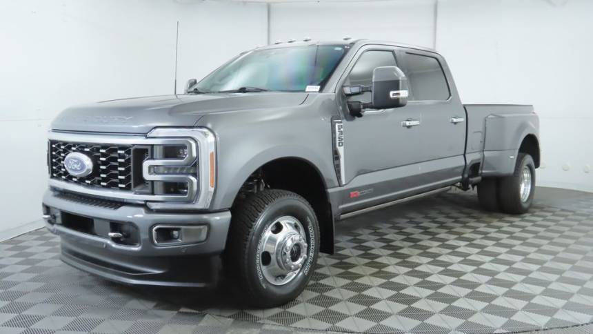 2023 Ford Super Duty F-350 Limited — Pickup Truck — 7,654 mi — Phoenix, AZ
