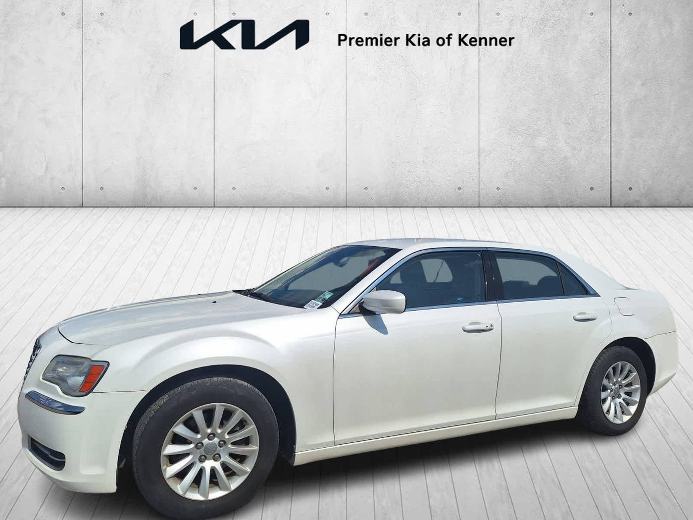 2011 Chrysler 300 Base — Sedan — 143,268 mi — Kenner, LA