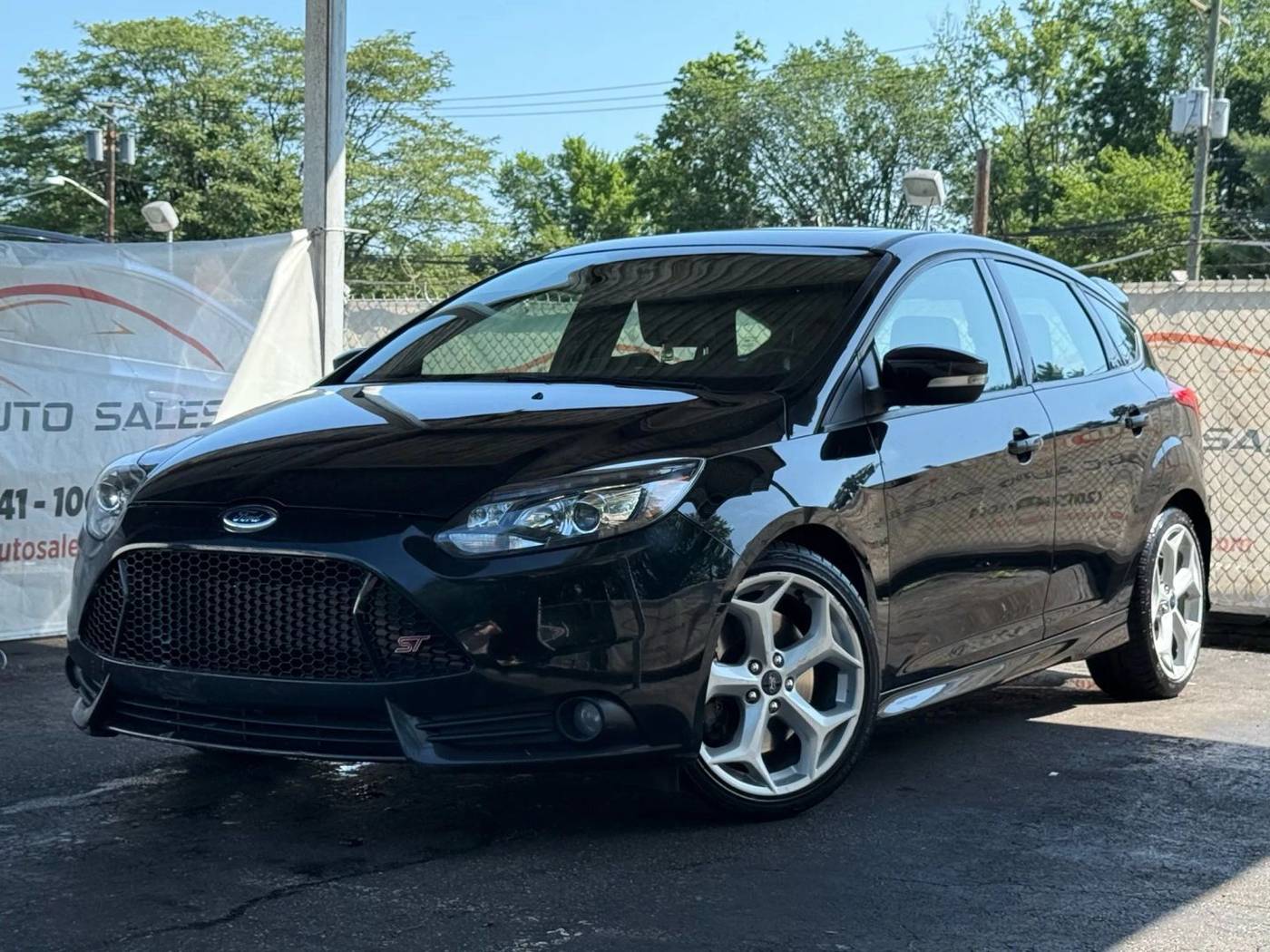 2014 Ford Focus ST — Hatchback — 104,613 mi — Little Ferry, NJ