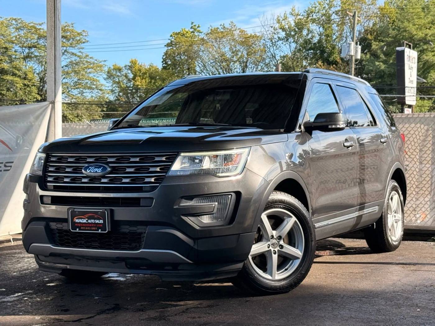 2017 Ford Explorer XLT — SUV — 98,017 mi — Little Ferry, NJ