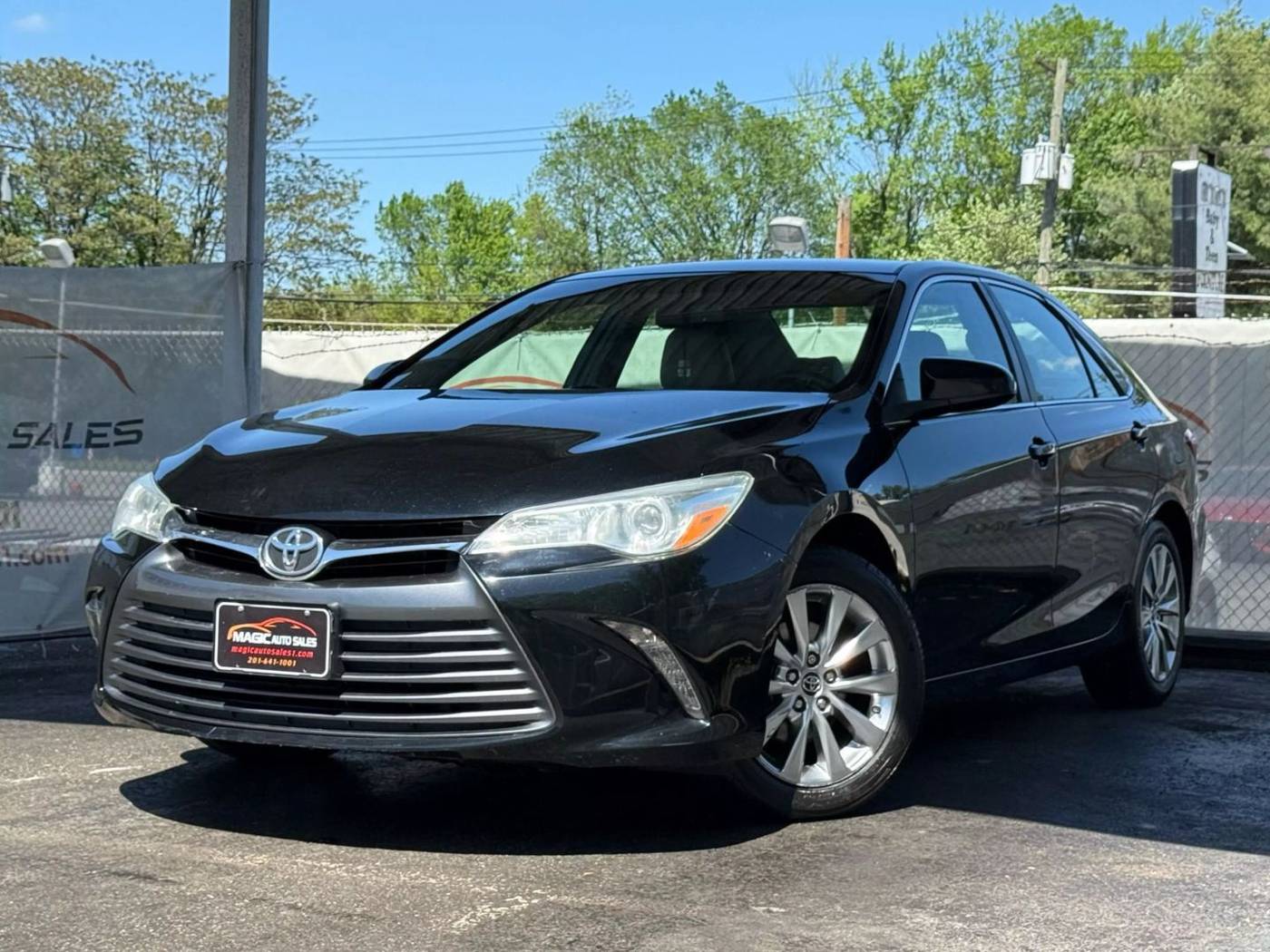 2016 Toyota Camry XLE — Sedan — 61,129 mi — Little Ferry, NJ