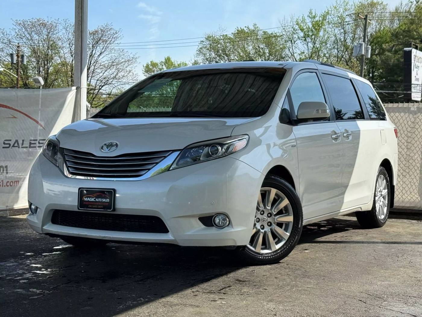 2017 Toyota Sienna Limited Premium — Minivan — 112,732 mi — Little Ferry, NJ