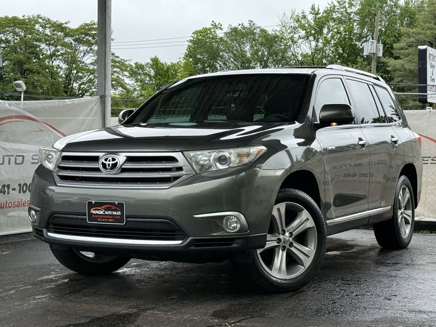 2013 Toyota Highlander Limited — SUV — 105,720 mi — Little Ferry, NJ
