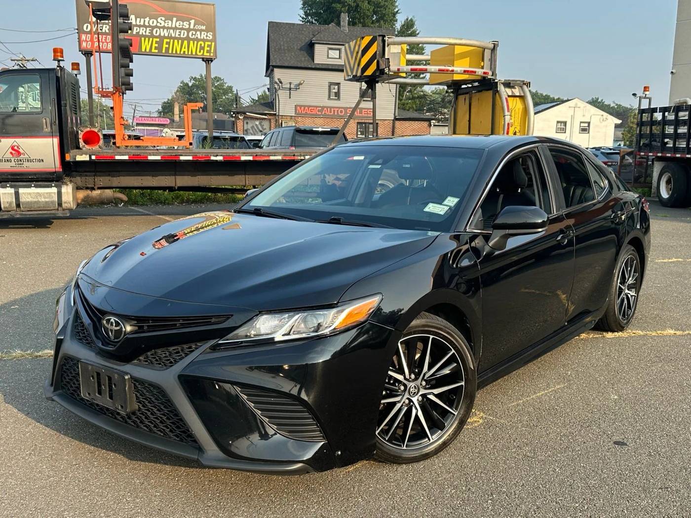 2020 Toyota Camry SE — Sedan — 126,046 mi — Little Ferry, NJ