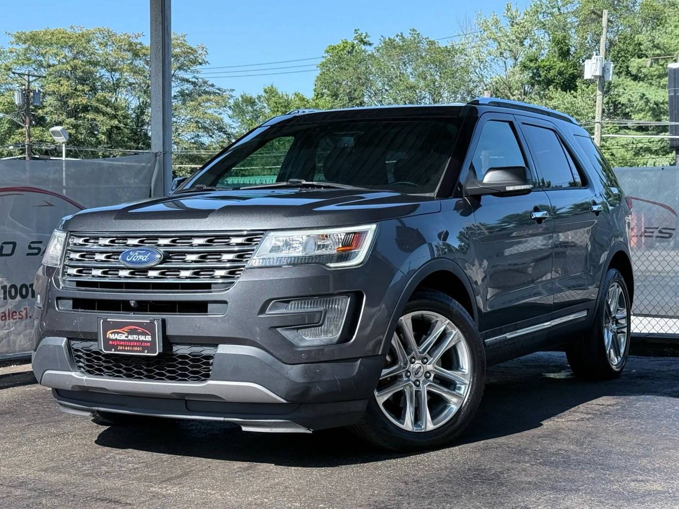 2017 Ford Explorer Limited — SUV — 138,172 mi — Little Ferry, NJ