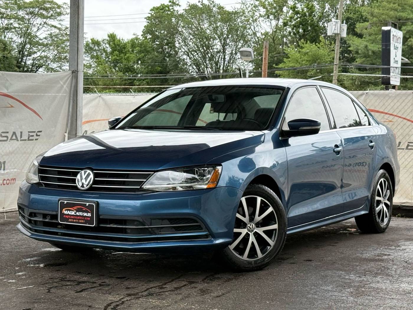 2017 Volkswagen Jetta 1.4T SE — Sedan — 105,164 mi — Little Ferry, NJ