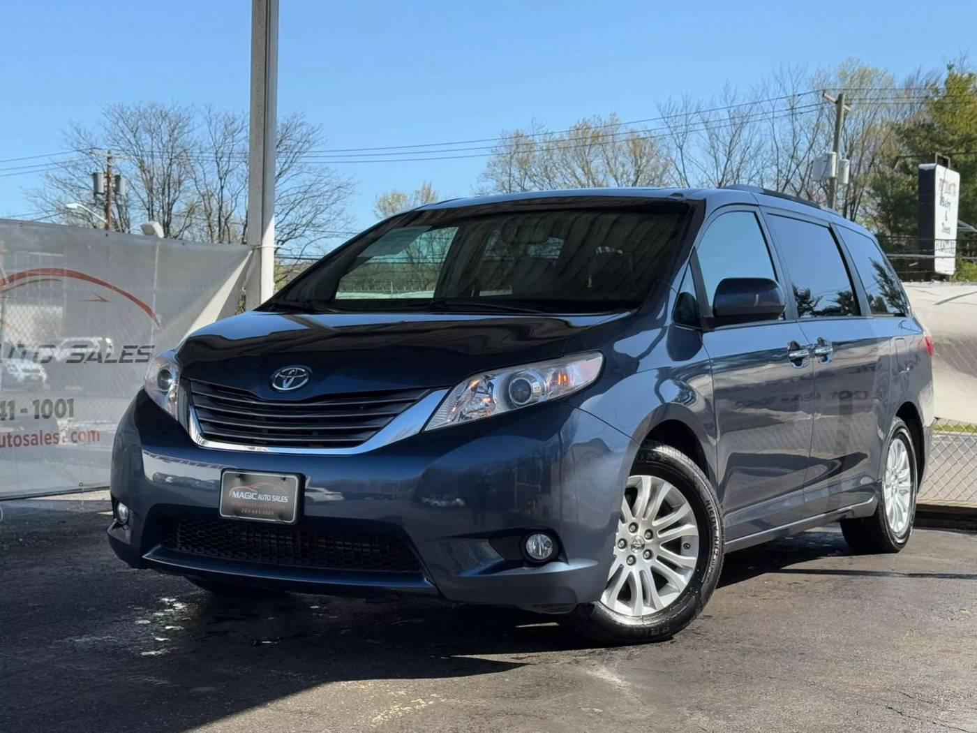 2017 Toyota Sienna XLE — Minivan — 39,229 mi — Little Ferry, NJ