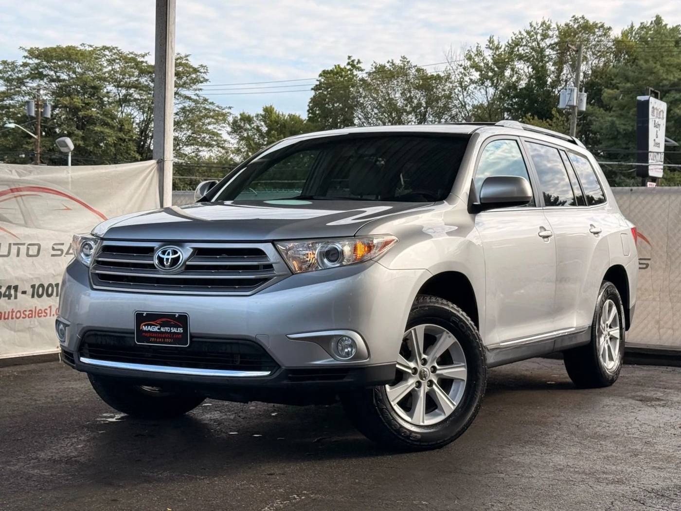 2013 Toyota Highlander Plus V6 — SUV — 88,144 mi — Little Ferry, NJ