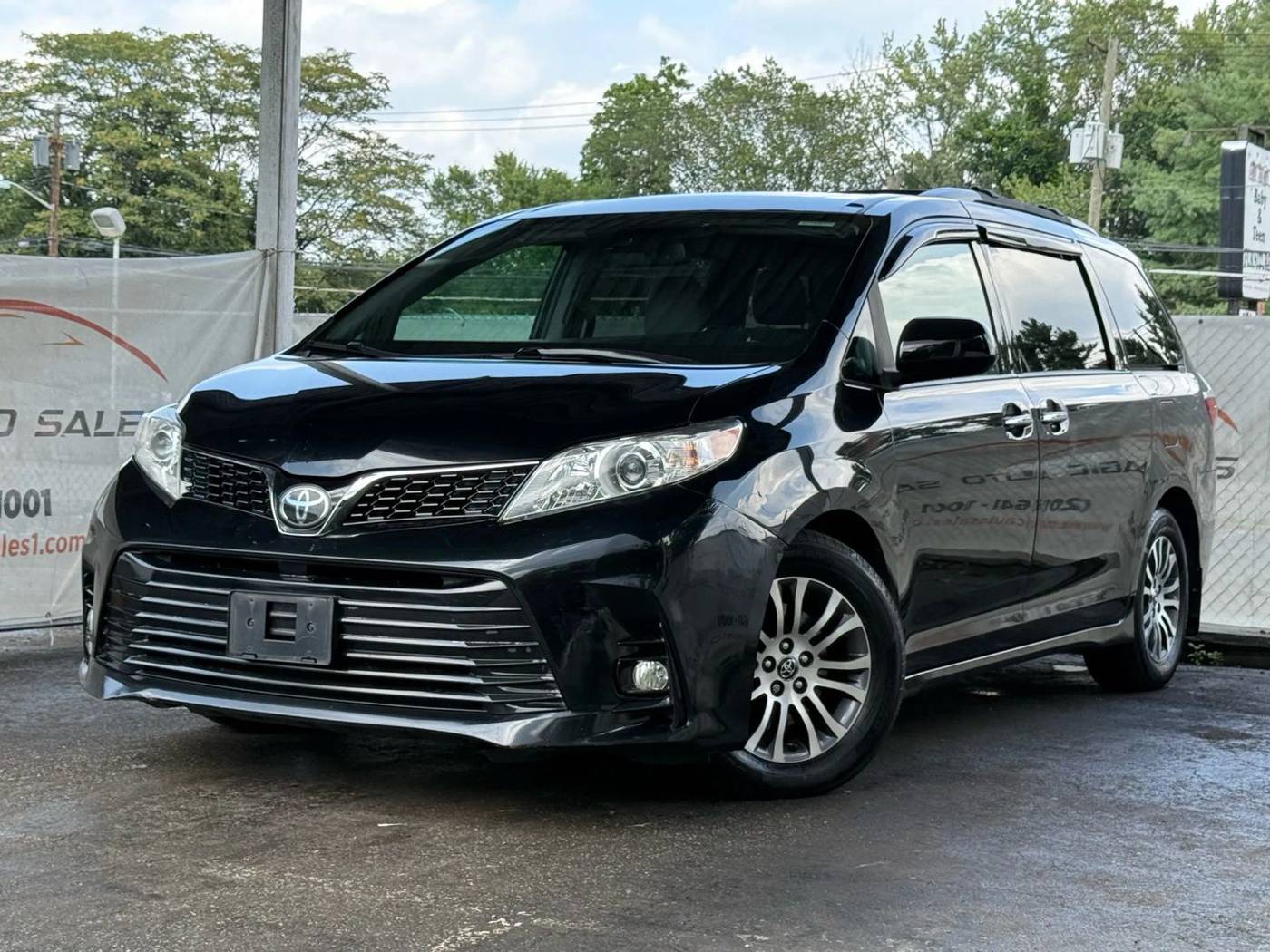 2019 Toyota Sienna XLE Premium — Minivan — 85,976 mi — Little Ferry, NJ