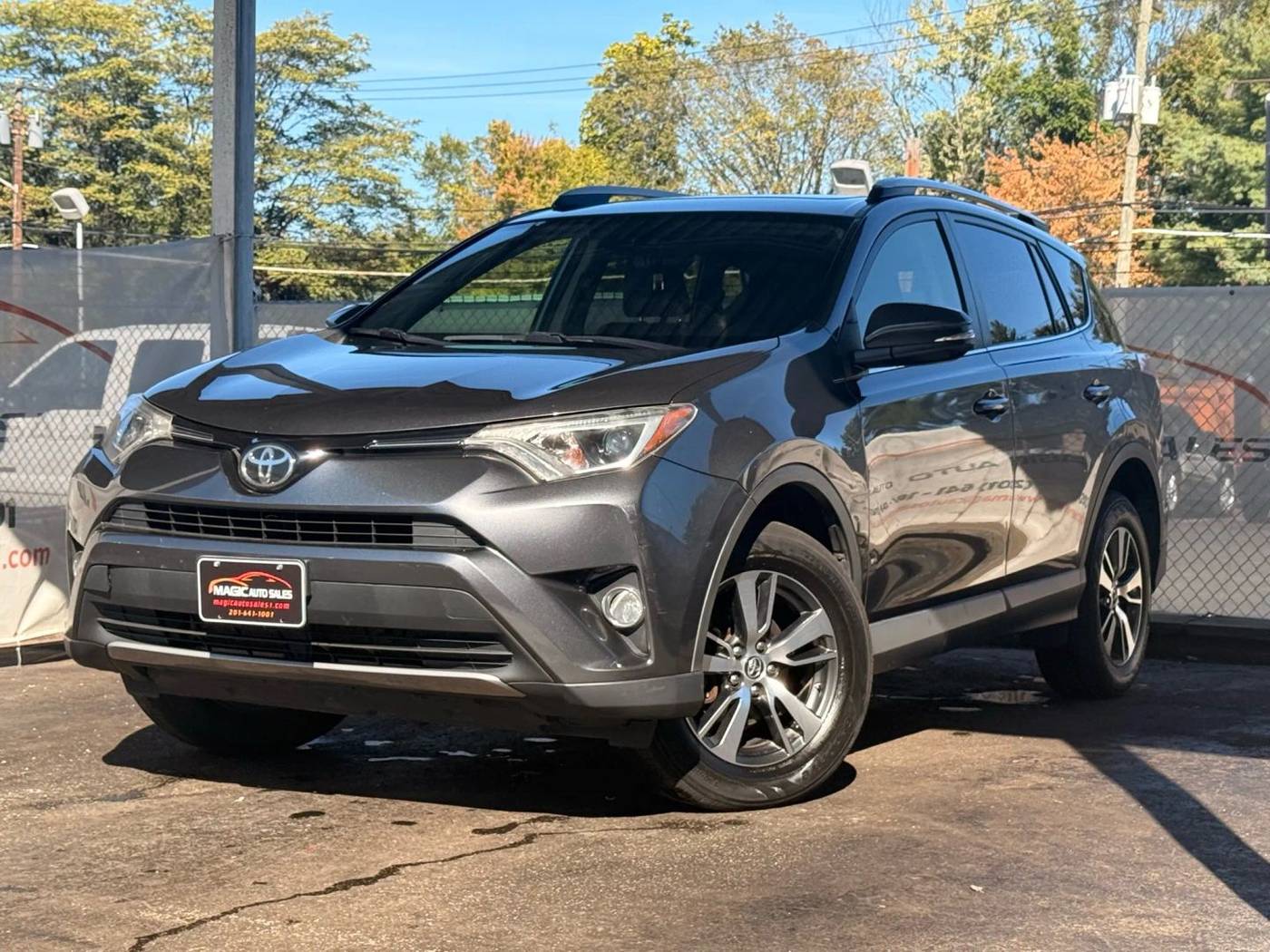 2017 Toyota RAV4 XLE — SUV — 105,280 mi — Little Ferry, NJ