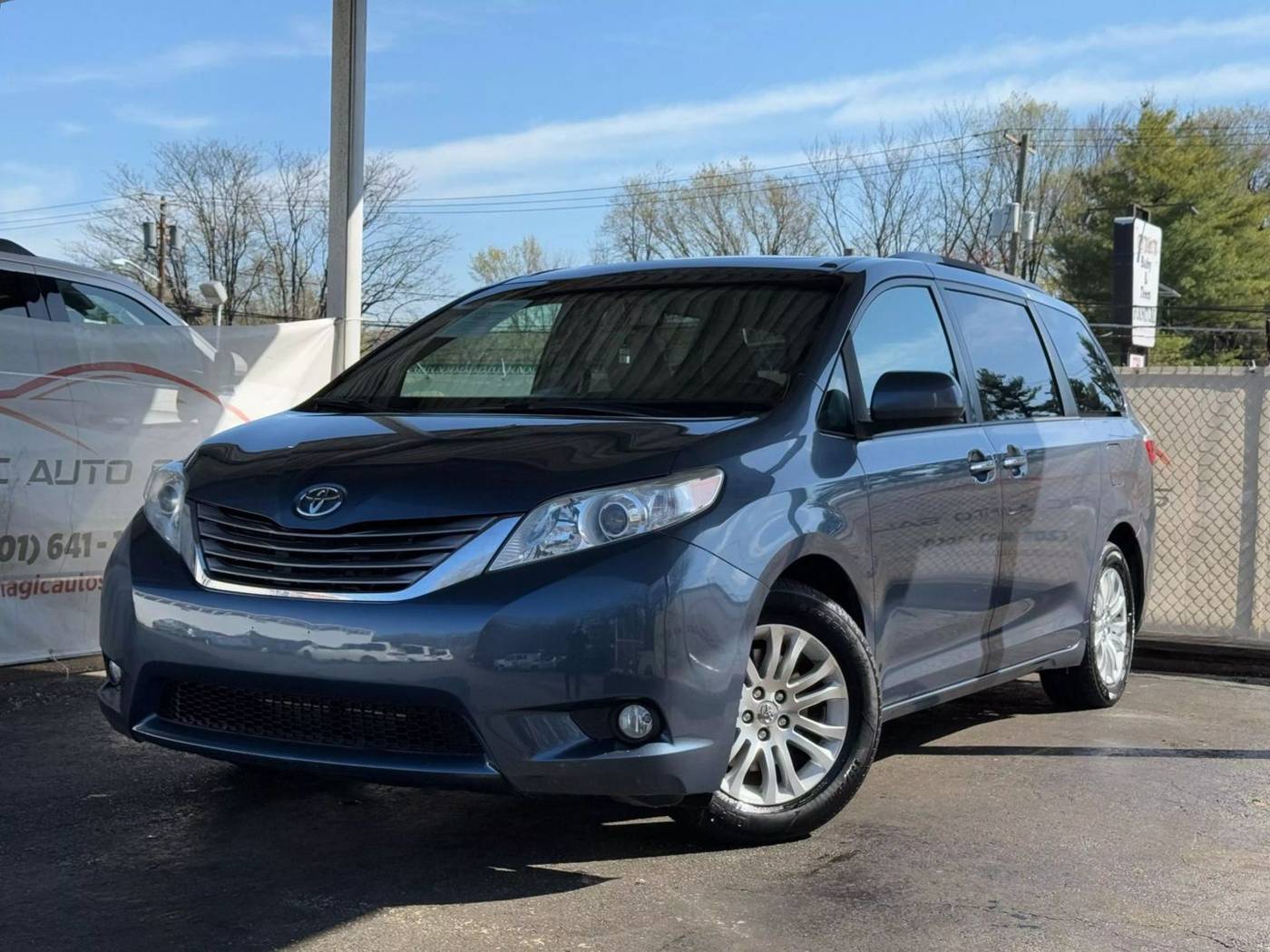 2015 Toyota Sienna Limited — Minivan — 112,819 mi — Little Ferry, NJ