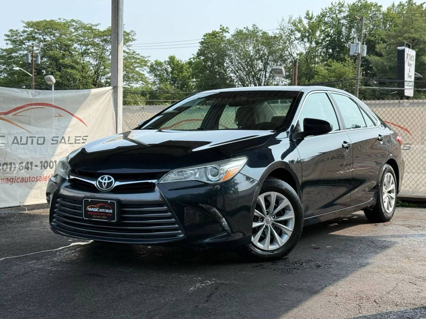 2015 Toyota Camry LE — Sedan — 119,823 mi — Little Ferry, NJ