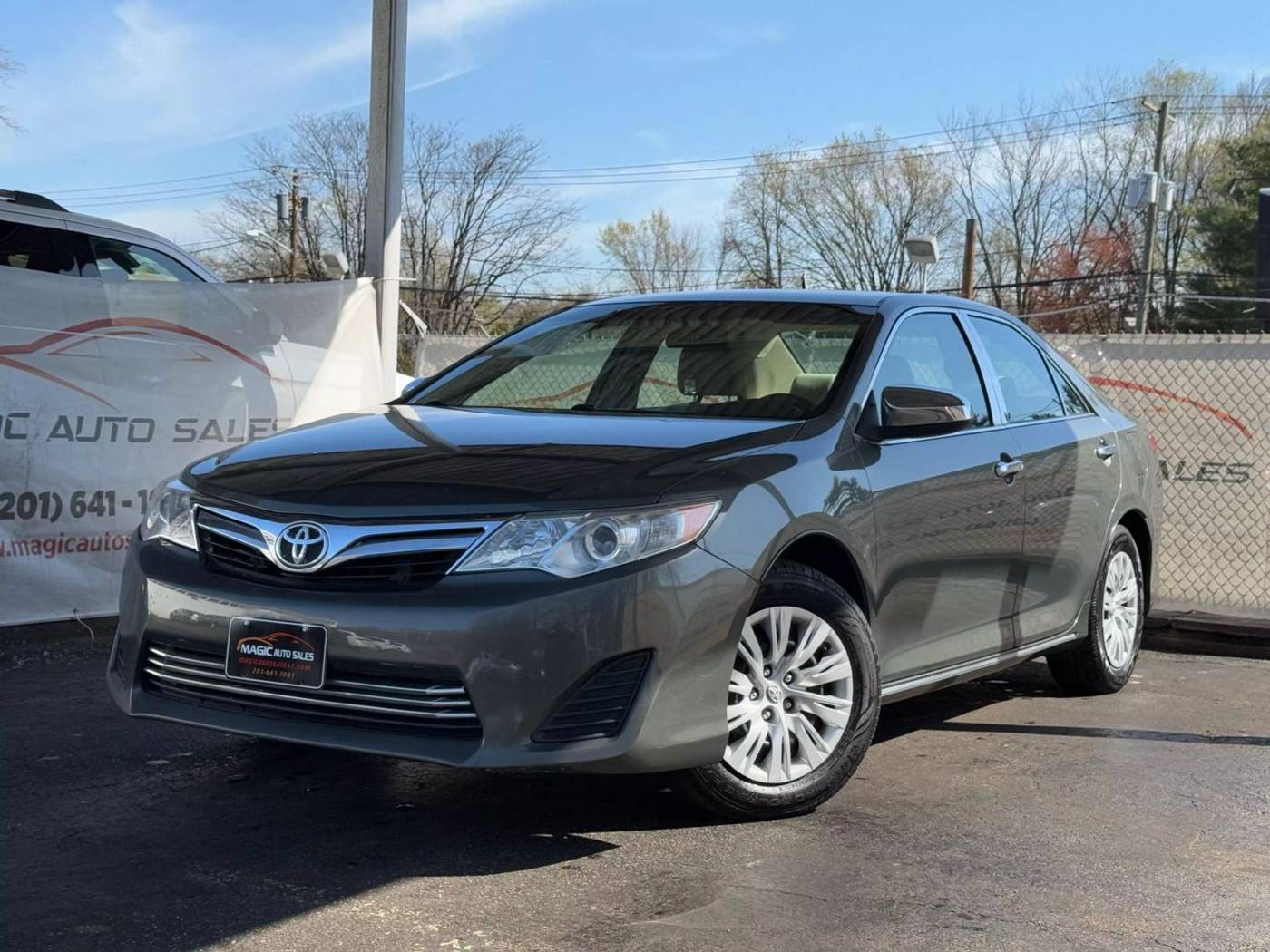 2014 Toyota Camry LE — Sedan — 117,263 mi — Little Ferry, NJ