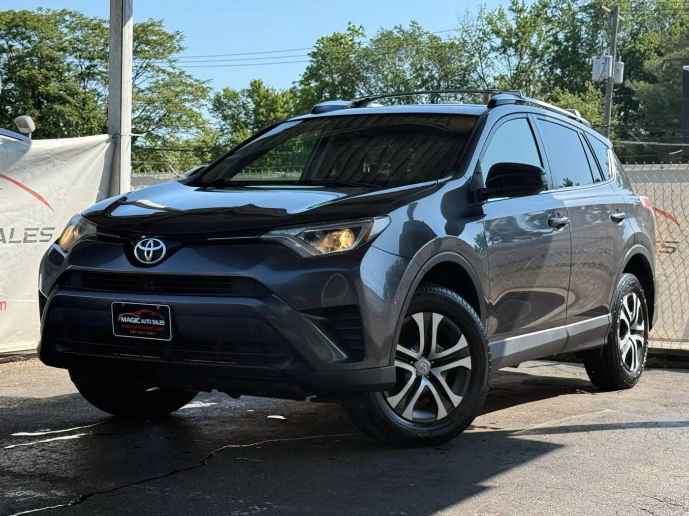 2016 Toyota RAV4 LE — SUV — 143,718 mi — Little Ferry, NJ