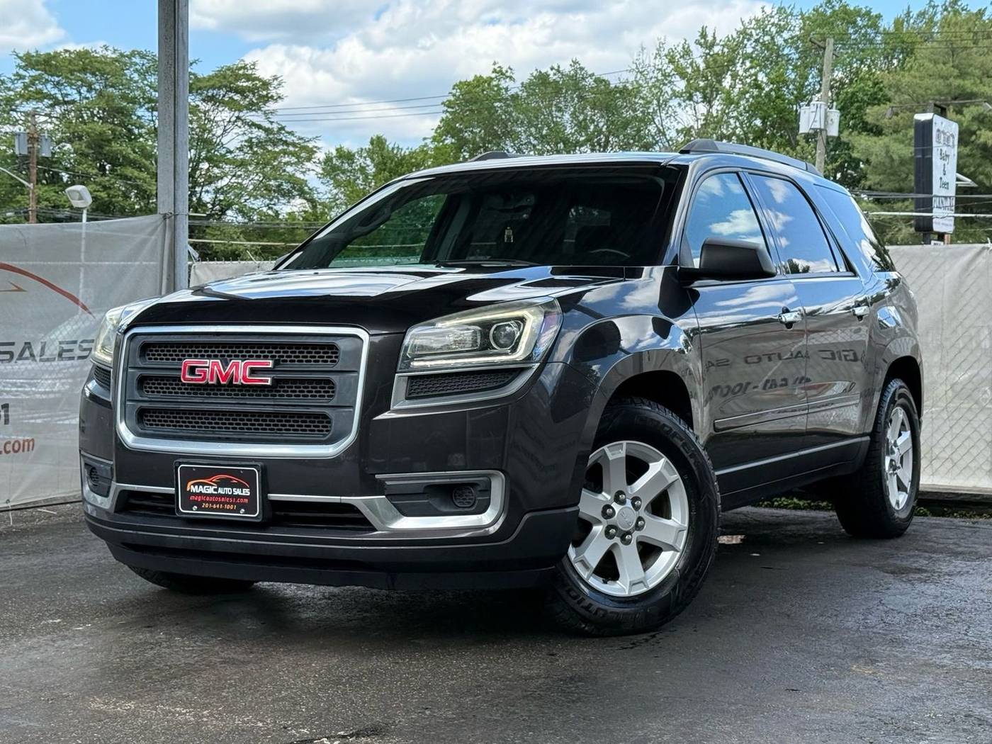 2016 GMC Acadia SLE — SUV — 137,604 mi — Little Ferry, NJ
