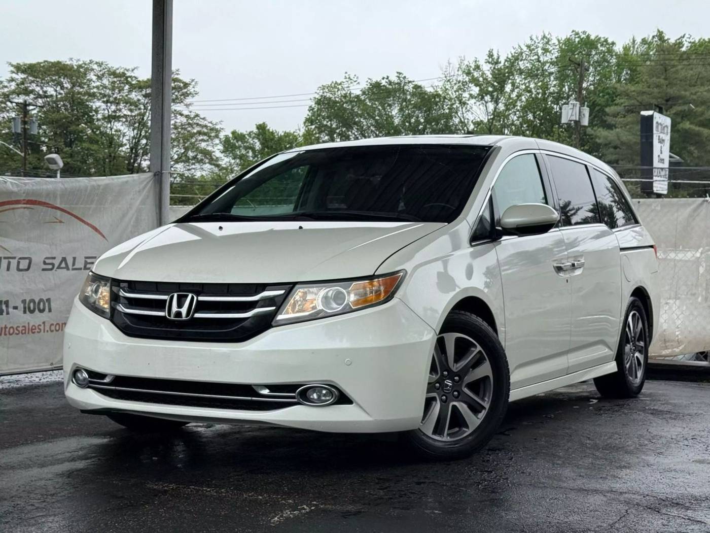 2015 Honda Odyssey Touring Elite — Minivan — 108,841 mi — Little Ferry, NJ