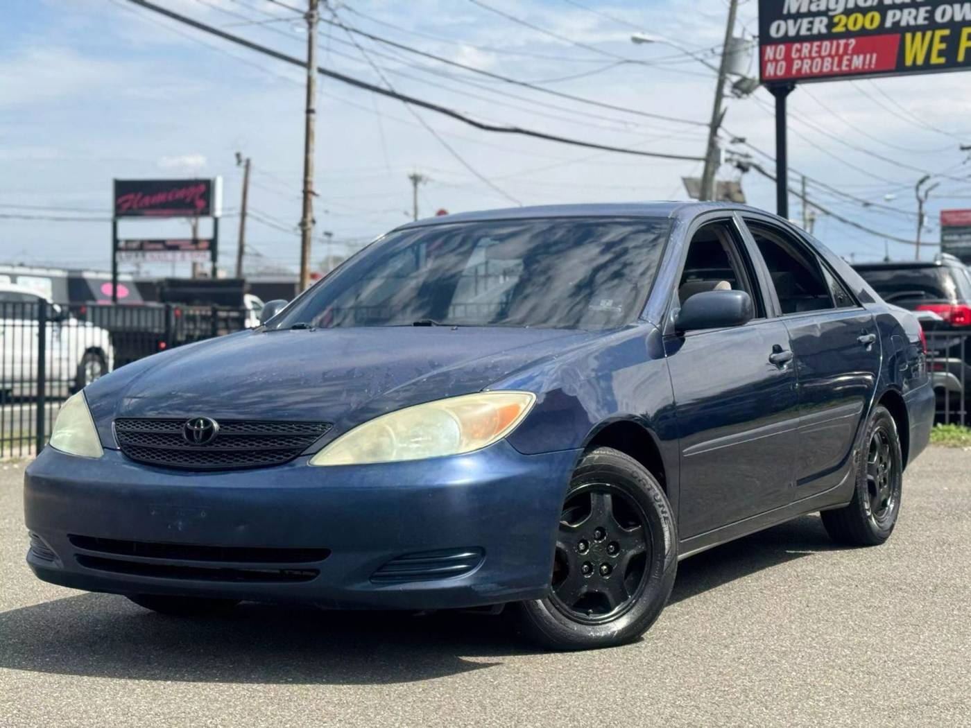 2002 Toyota Camry LE V6 — Sedan — 202,148 mi — Little Ferry, NJ