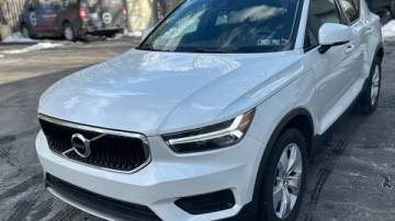 2022 Volvo XC40 Momentum — SUV — 28,013 mi — Doylestown, PA