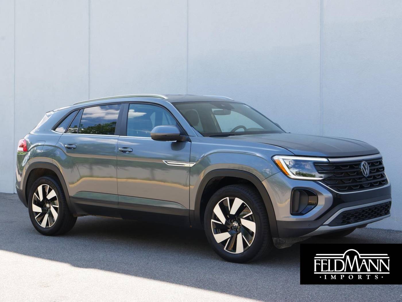 2024 Volkswagen Atlas Cross Sport SE with Technology — SUV — 15,466 mi — Bloomington, MN