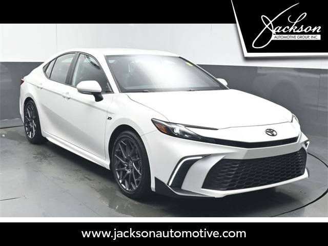 2025 Toyota Camry Hybrid SE — Sedan — 8,211 mi — Macon, GA