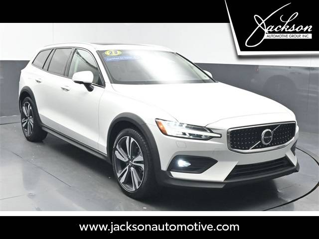 2023 Volvo V60 Cross Country Plus — Wagon — 13,678 mi — Macon, GA