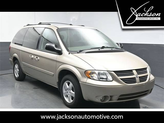 2005 Dodge Caravan SXT — Minivan — 102,623 mi — Macon, GA
