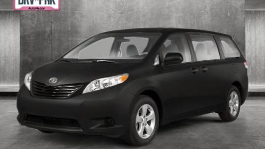 2012 Toyota Sienna XLE — Minivan — 134,366 mi — Naperville, IL