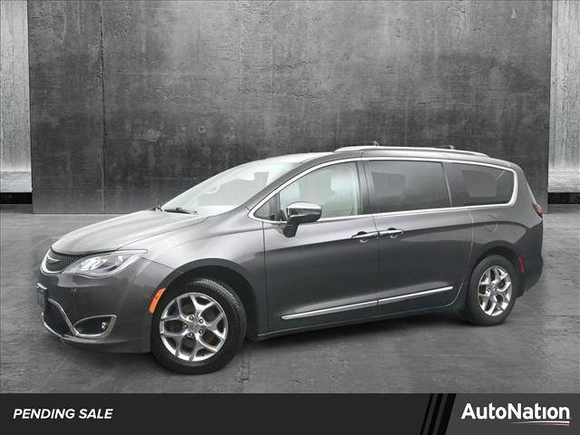 2019 Chrysler Pacifica Limited — Minivan — 101,856 mi — Naperville, IL