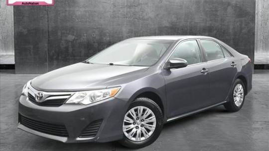 2012 Toyota Camry LE — Sedan — 74,472 mi — Naperville, IL