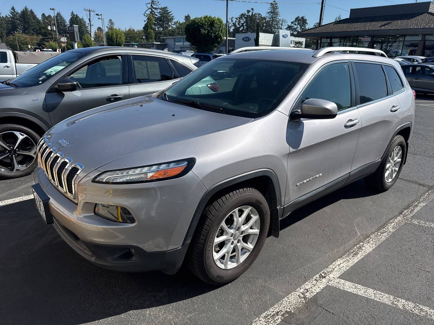 2018 Jeep Cherokee Latitude — SUV — 42,322 mi — Salem, OR