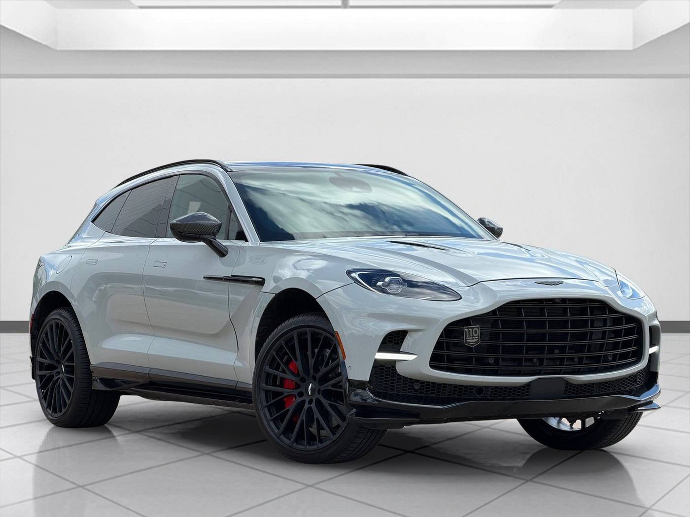 2023 Aston Martin DBX 707