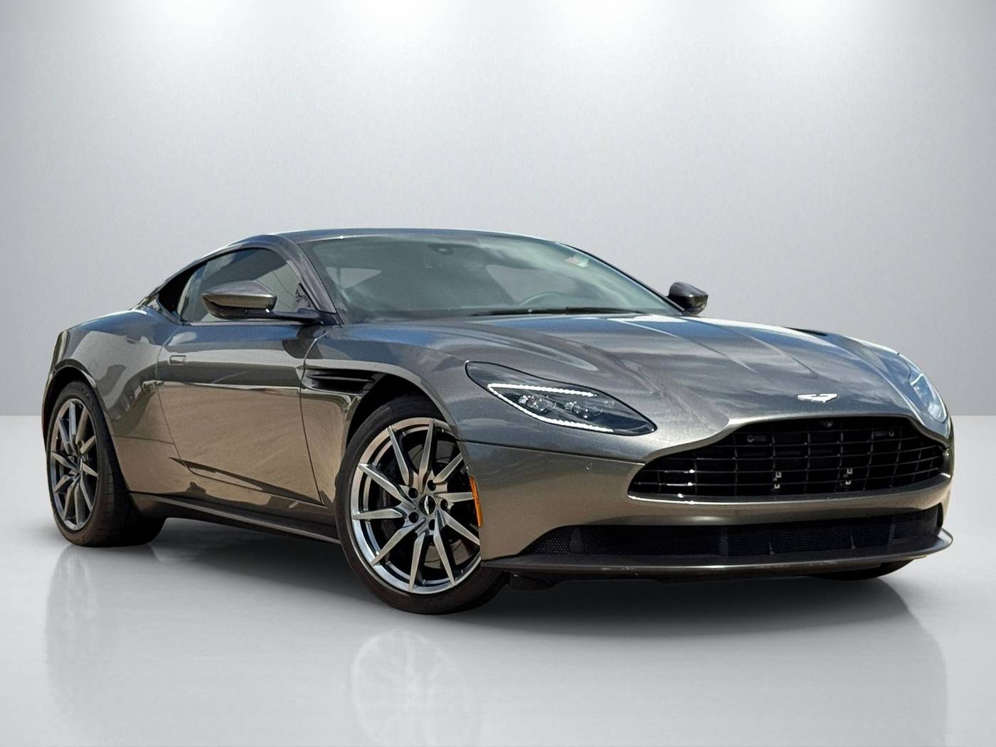 2018 Aston Martin DB11