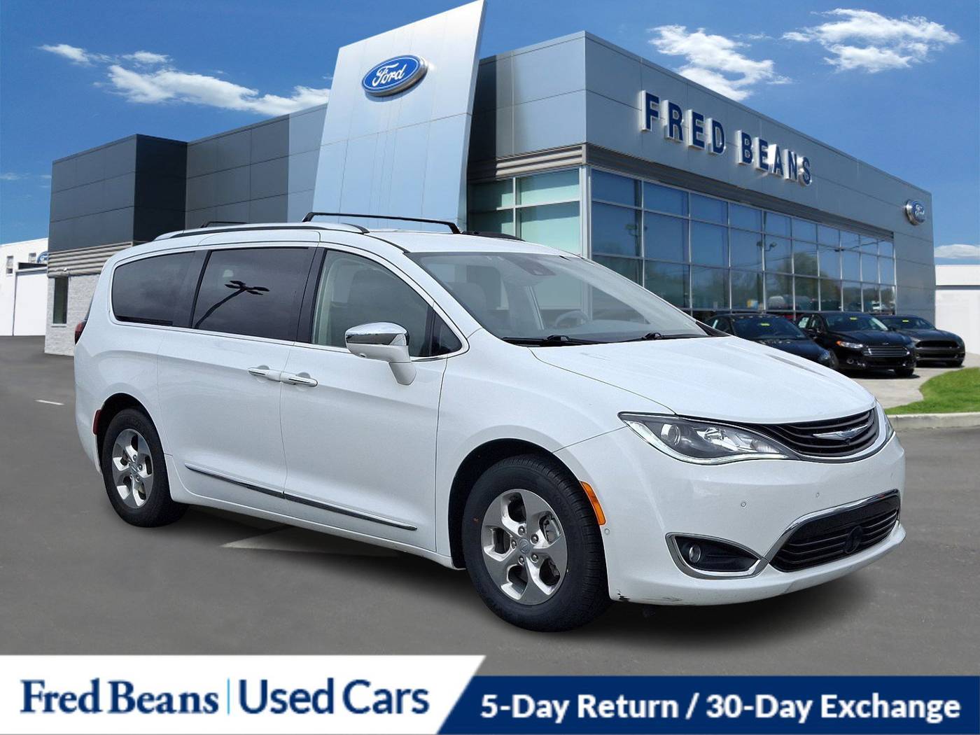 2018 Chrysler Pacifica Hybrid Limited — Minivan — 52,579 mi — Boyertown, PA